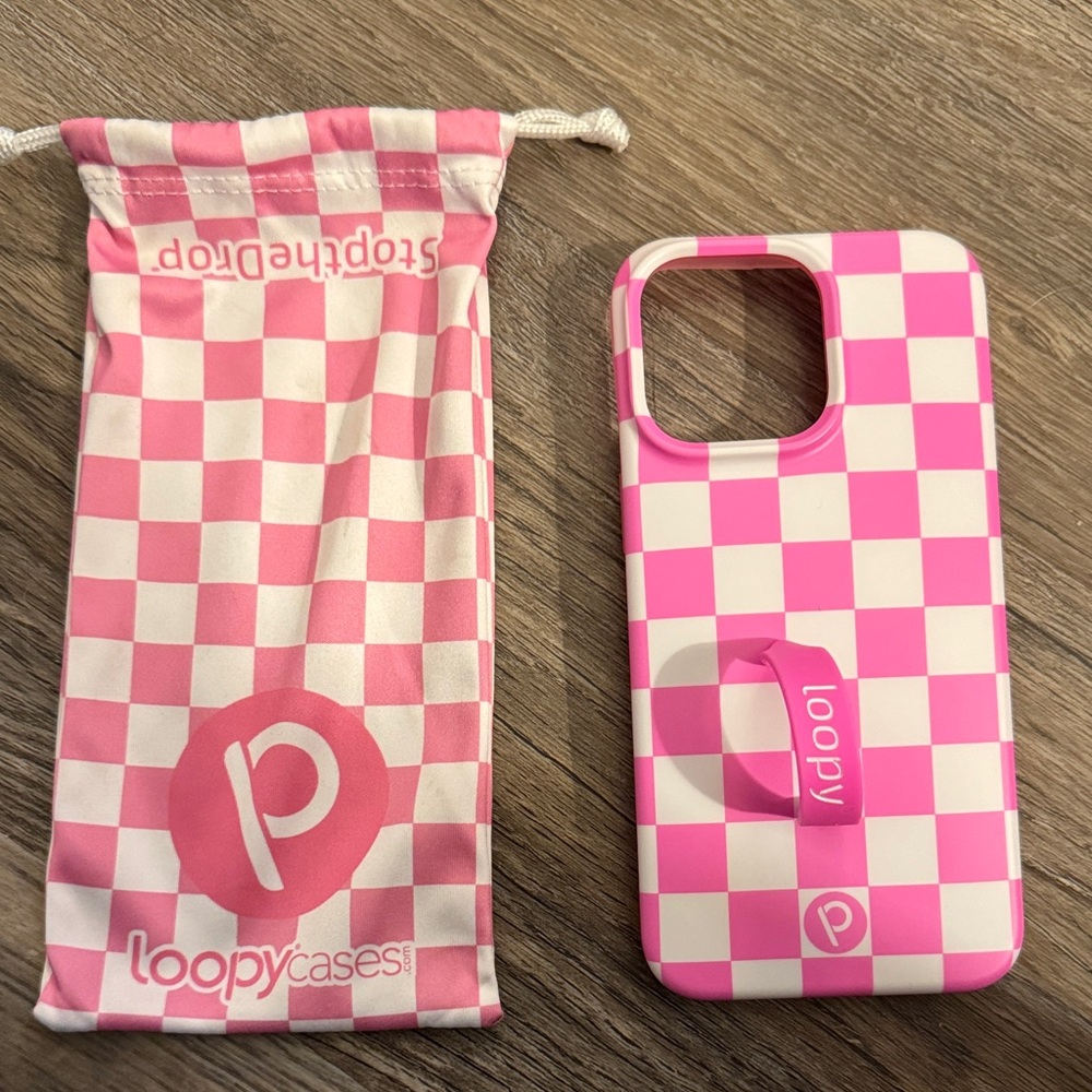 Loopy Case Pink and White Checker iPhone 15 pro max